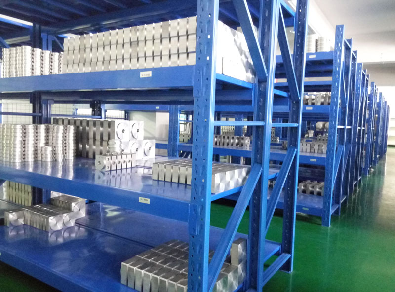 好色先生黄色增压缸物料仓库间